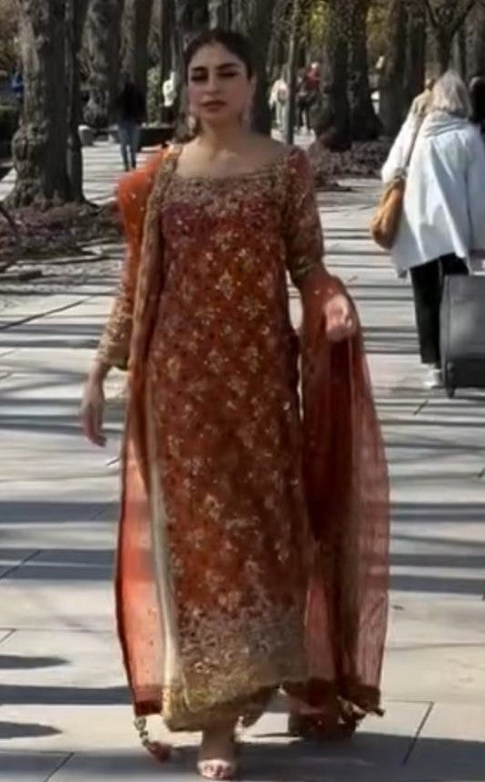 Haris Shakeel (INSPIRED) …3pcs Beautiful heavy embroidered wedding collection silk suit with net duppatta..