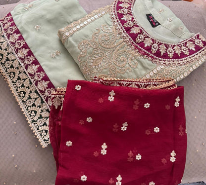 Luxury 3-Piece Heavy Embroidered Organza Suit with Chiffon Dupatta – Wedding & Party Wear