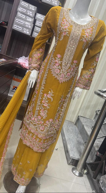Luxury Chiffon 3-Piece Suit with Exquisite Embroidery – Pakistani Formal Wear