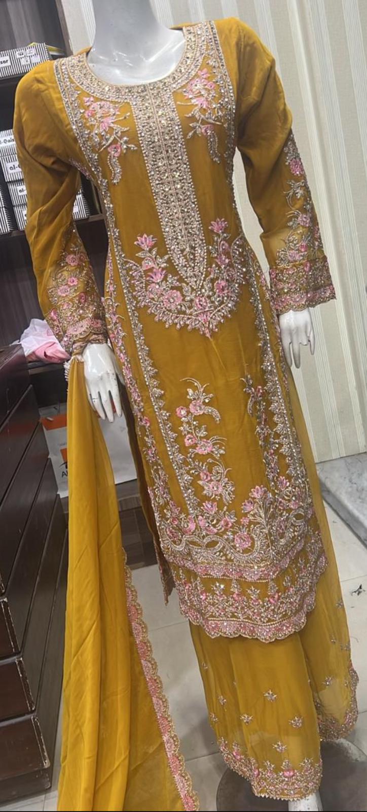 Luxury Chiffon 3-Piece Suit with Exquisite Embroidery – Pakistani Formal Wear