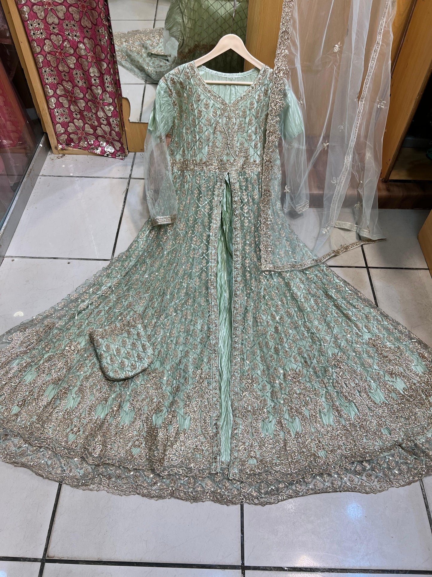 Luxury Double-Layer Embroidered Maxi Set with Matching Potli Bag & Free Gift – Timeless Elegance