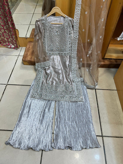 Radiant Mirror Work 3-Piece Suit with Crushed Silk Plazo – Glamour Meets Tradition