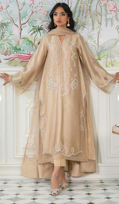 Annus Abrar Inspired Luxury 3-Piece Silk Suit – Tailor Stitched