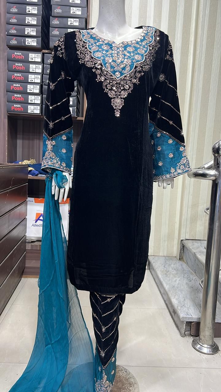 Luxury Velvet - 3pcs Embroidered Velvet Shirt and Trouser..comes with Chiffon Duppatta