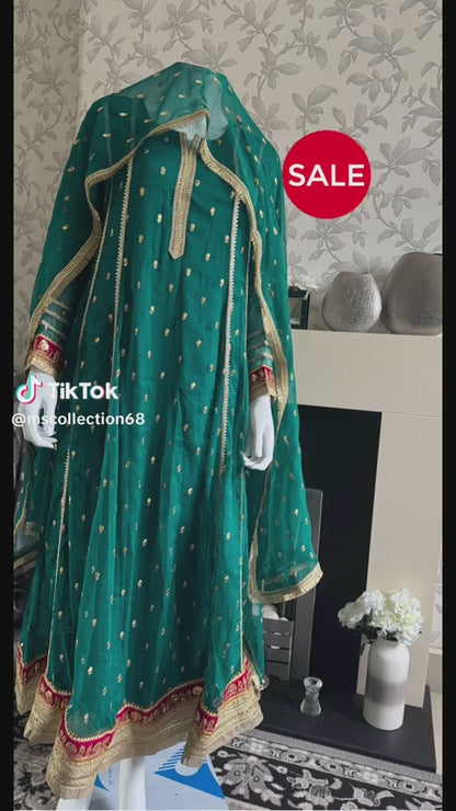 Graceful Chiffon Embroidered Long Frock with 4-Side Lace Dupatta – 2 Piece Set